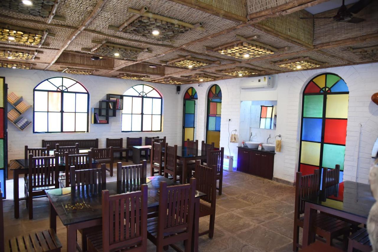 Panthashala Santiniketan Hotel Sri Niketan Bagian luar foto