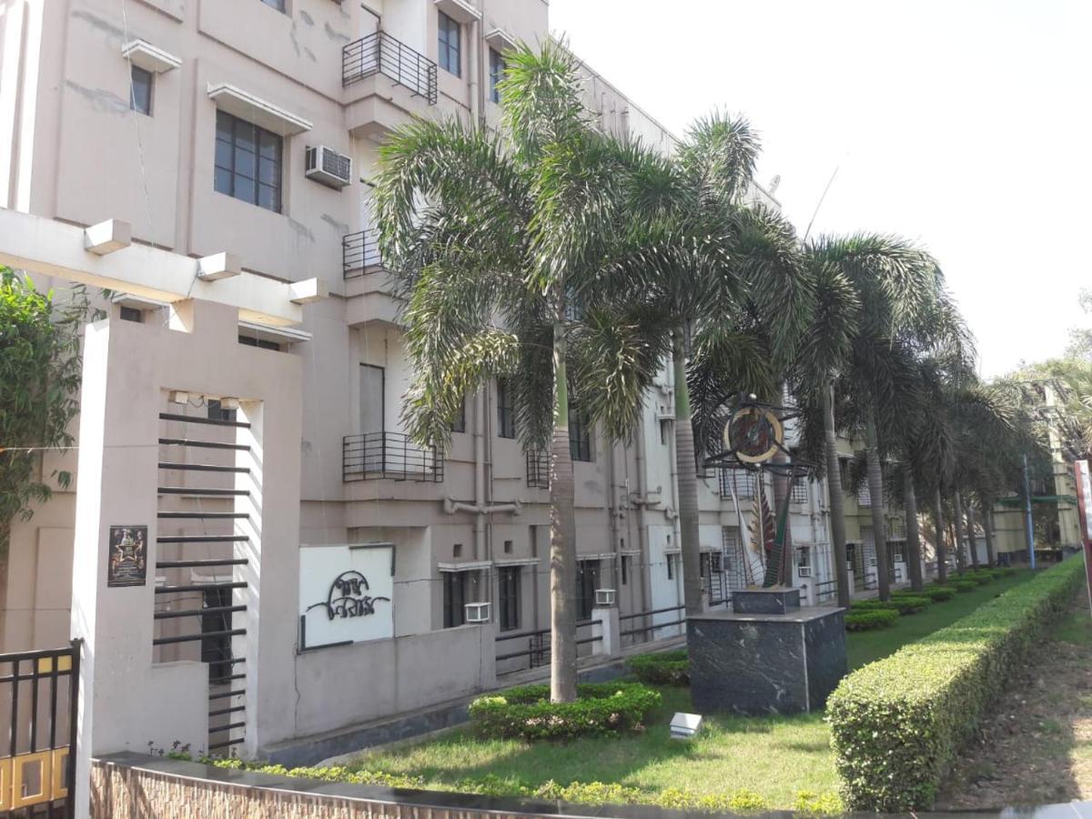 Panthashala Santiniketan Hotel Sri Niketan Bagian luar foto