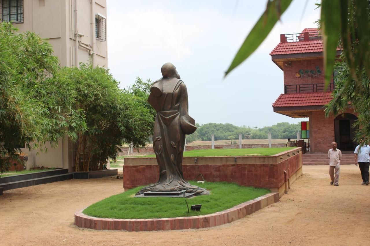 Panthashala Santiniketan Hotel Sri Niketan Bagian luar foto